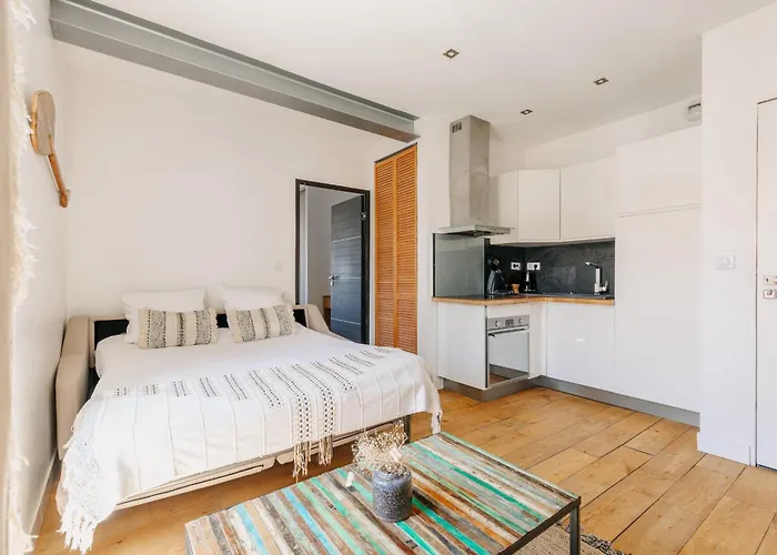 T2 Les Alteas - Cozy & Modern - Quiet Area - Center * 比亚里茨